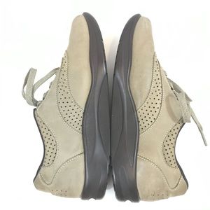 SAS Beige Comfort Walking Sneaker 7.5 Narrow